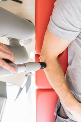 Stosswellentherapie PhysioPlus Delgrosso Widnau Au Heerbrugg Balgach Berneck Diepoldsau Rebstein Rheintal, ©nussbaumerphotography.com