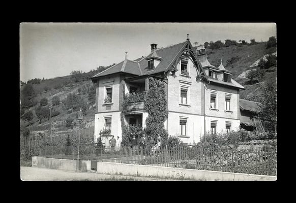 Fotografie vor 1930,    Wohnhaus an der Schlosstalstrasse 30 (abgebrochen)