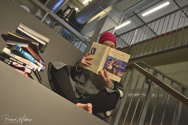 Bibliotheek_Shoot_Pop_Up_Yoga01