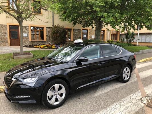 Taxi Loyettes AL'AIN Skoda