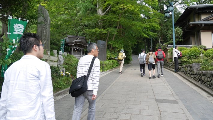 ここから1号路登山道のスタートです。
