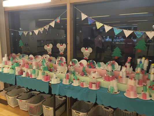 幼稚園児たちが作ってくれた飾りたち。