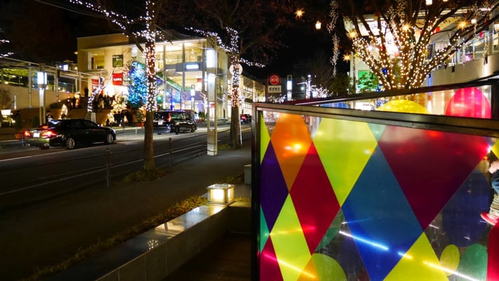 色鮮やかなパネルは、子どもたちの人気でした。