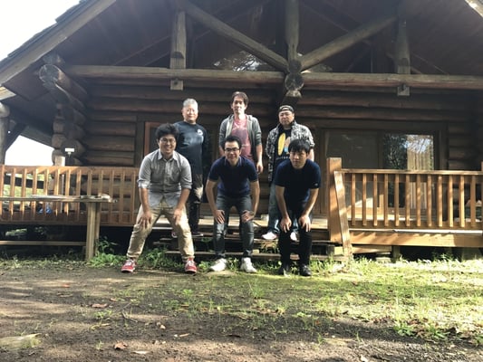 今夜の宿はログハウス。男の夢です（笑）