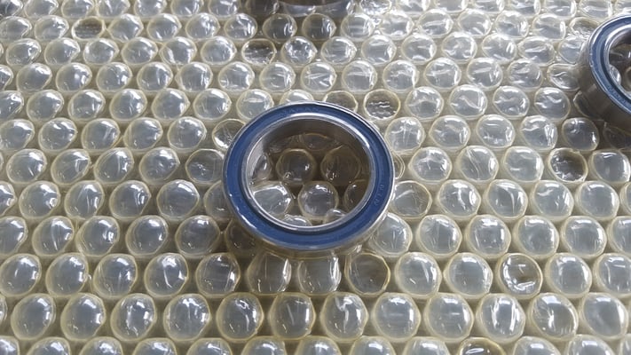 ベアリングをゼラストスキンパックで梱包した例