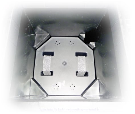 Bodenplatte eingebaut