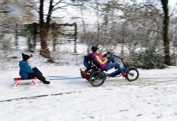  Der Komfort- Chopper Delta tx von HP VELOTECHNIK eignet sich auch Zugfahrzeug für Schlittenfahrende. ©HP Velotechnik