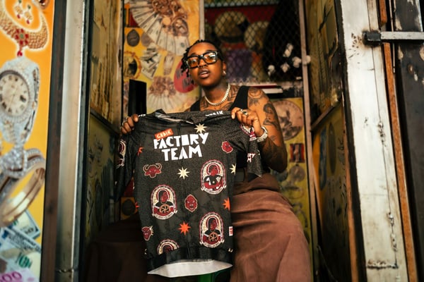 Karabo Poppy ist eine in Johannesburg ansässige Illustratorin und Grafikdesignerin © Gobik