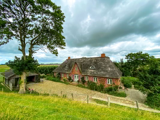 Frischwind-Abenteuer an der Nordsee In sieben Tagen werden bei der neuen "Radtour von Husum nach Hamburg" rund 270 gut beschilderte Kilometer vom nördlichen Husum bis in die Elbmetropole Hamburg erradelt. Bildnachweis: www.bldwrk.de