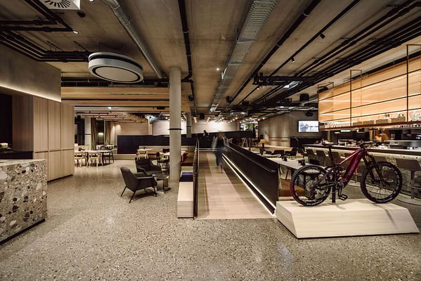 Eindrücke vom Foyer im Dips&Drops ©MBH