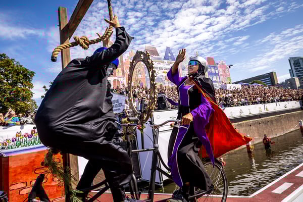 40 Teams starten beim Red Bull Sattelfest ©Marcel van Hoorn: Red Bull Content Pool