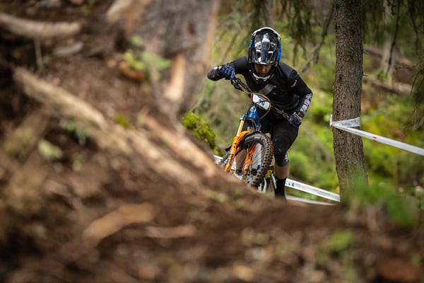 Husqvarna E-Bicycles Racing Crans Montana: Simon Carlsson kämpft um den 21. Platz