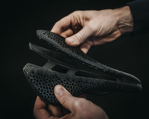 Der RC139 Carbon-Air-Sattel verfügt über ein mit 3D-Technologie entwickeltes Polster