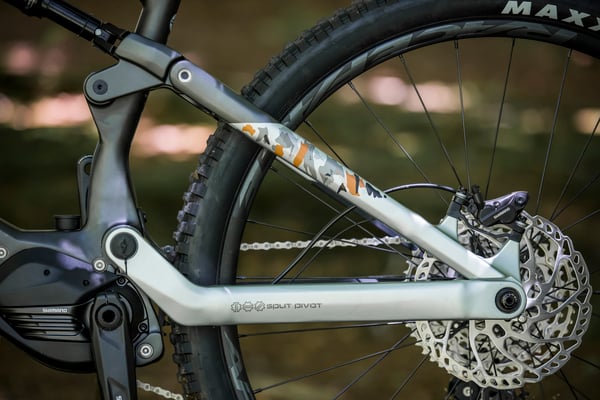 Das neue BH iLynx+ SL Aluminium: Federweg am Heck ©BH Bikes