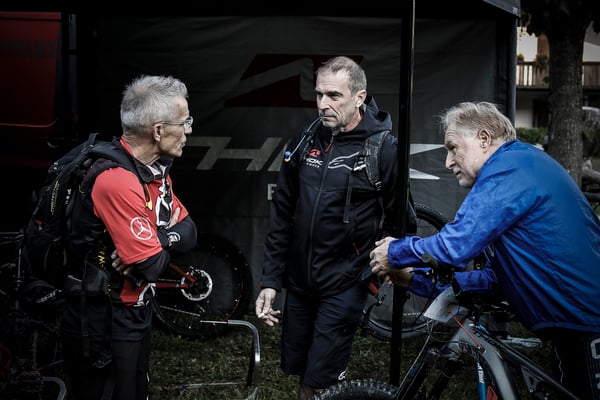 Livio Suppo - Ein Moment von einem Thok Tribe Meeting