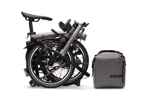 Brompton T Line E - gefaltet mit Akkutasche ©Brompton
