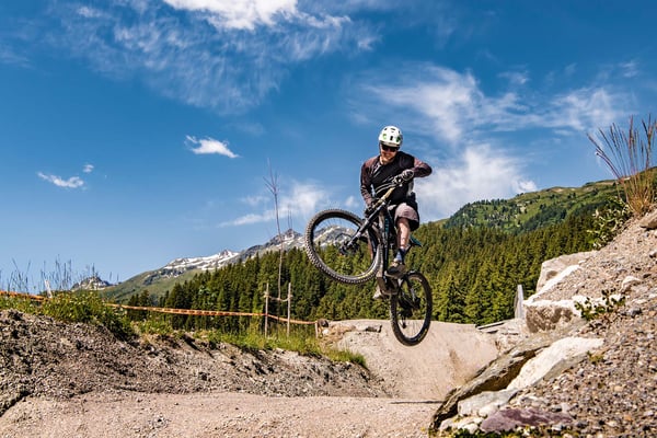 Beim „E-Bike Fest“ in St. Anton am Arlberg/Tirol dreht sich von 21. bis 23. Juni 2019 alles um den elektrischen Drahtesel. ©TVB St. Anton am Arlberg/Fotograf Patrick Bätz
