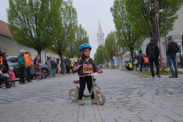 Ein sehr junger Teilnehmer