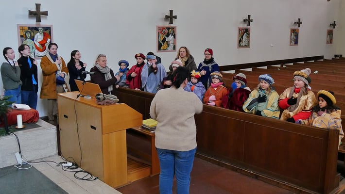 Samstag (erster Tag), Segnung in der Kirche