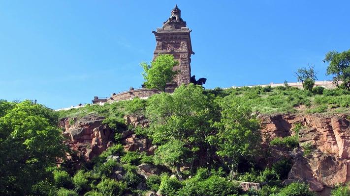 Samstag: Kyff­häu­ser­ Denkmal bei Bad Frankenhausen