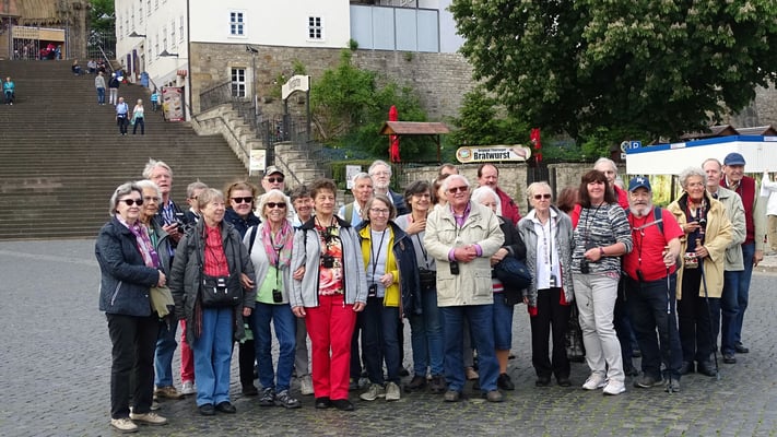 Donnerstag: Gruppenfoto in Erfurt vor Dom und Severikirche