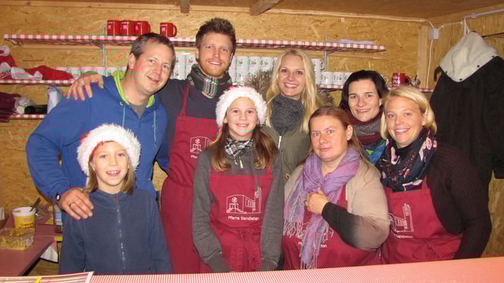 Erster Advent Samstag, Punschhütten Team