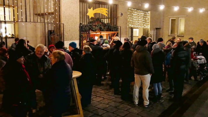 Punschhütte am dritten Adventsamstag