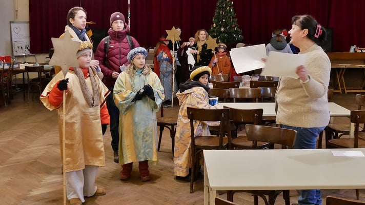 Samstag (erster Tag), Vorbereitung im Pfarrsaal