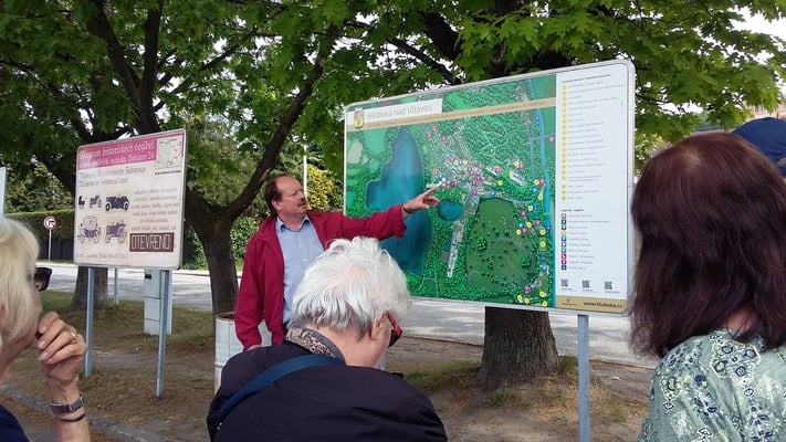 Montag: Zwischenstopp in der tschechischen Kleinstadt Hruboka  auf der Rückreise nach Wien