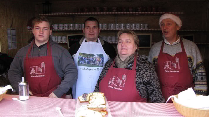 Das Punschhüttenteam vom dritten Adventsonntag