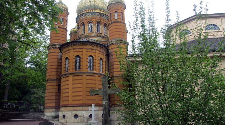 Dienstag: Russich-orthodoxe Grabkapelle auf dem historischen Friedhof von Weimar