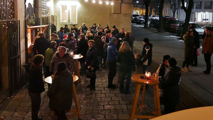 Punschhütte am ersten Adventsamstag