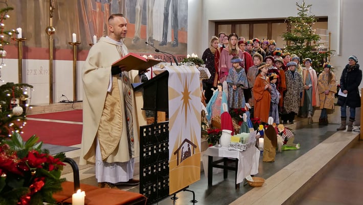 Dienstag (vierter Tag), Sternsinger Messe - Evangelium