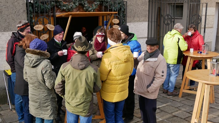 Punschhütte am ersten Adventsonntag