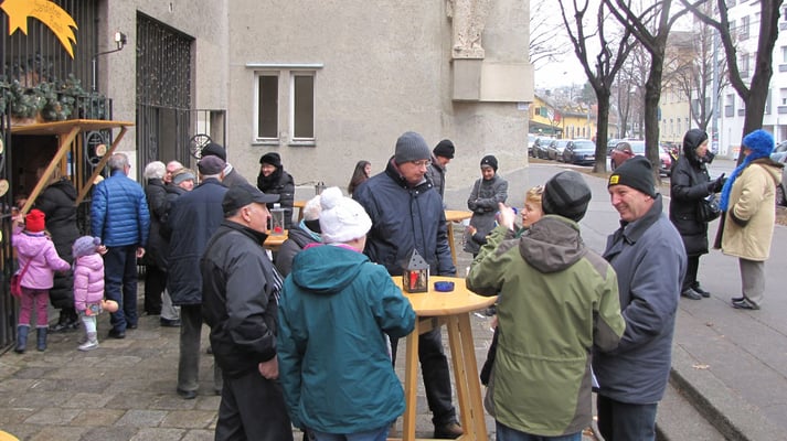 Vierter Advent Sonntag, kein Pfarrkaffe und Punschhütte gut besucht