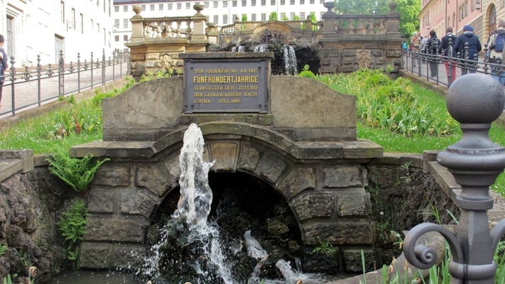 Mittwoch: Gedenktafel zum 500-Jahr Jubiläum der Wasserleitung nach Gotha