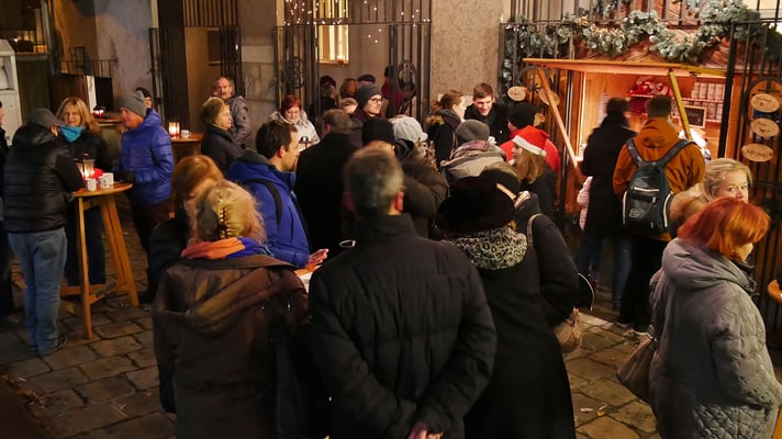 Punschhütten Eröffnung am ersten Adventsamstag