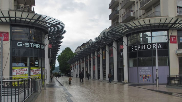 Samstag: Pau, moderne Fußgängerzone