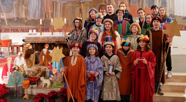 Dritter Tag: Sternsinger Messe, Gruppenfoto.