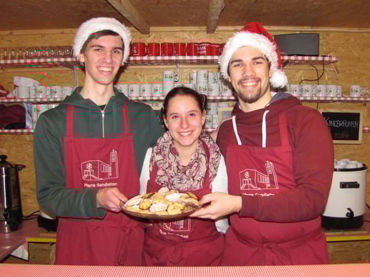 Vierter Advent Samstag, Punschhütten Team