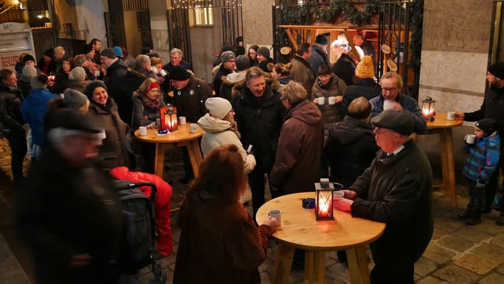 Punschhütte am dritten Adventsamstag