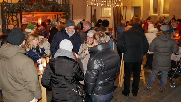 Punschhütte am dritten Adventsamstag