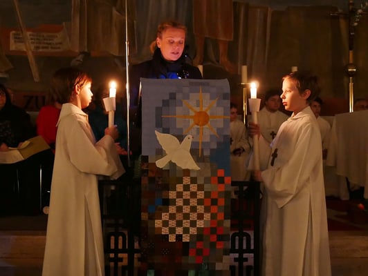 Auferstehungsfeier am Ostersonntag  um 5:00 Früh, erste Lesung