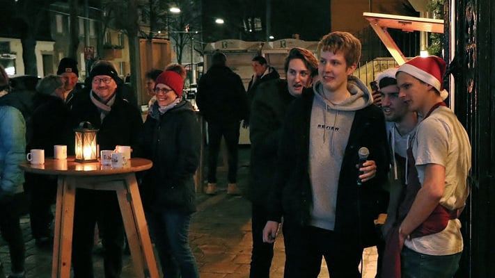 Zweiter Adventsamstag, Weihnachtskaraoke.