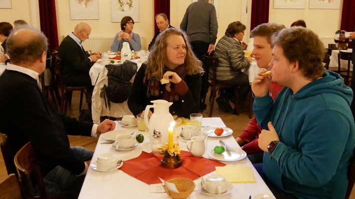 Osterfrühstück im Pfarrsaal