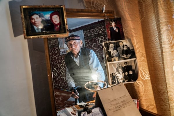 Rsaybaev Koksubai Umurtaevich, 83 years old in his house in the contaminated village of Znamenka. Rsaybaev Koksubai Umurtaevich lives in the contaminated village of Znamenka, the nearest village to the Polygon.