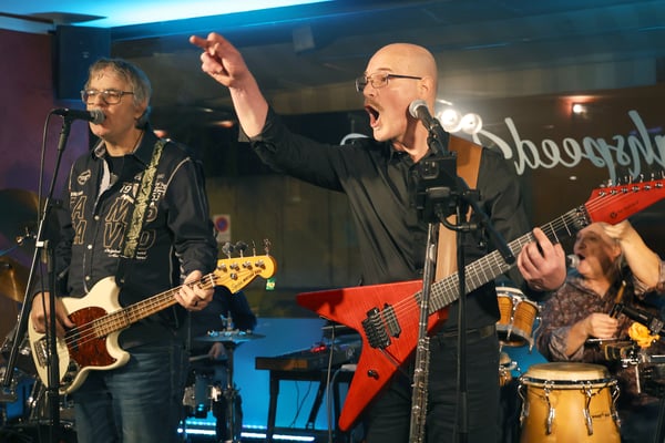 Fotografie: Urs Schmid im Highspeed Music Bar, Binningen