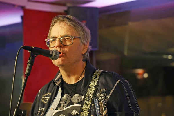 Fotografie: Urs Schmid im Highspeed Music Bar, Binningen