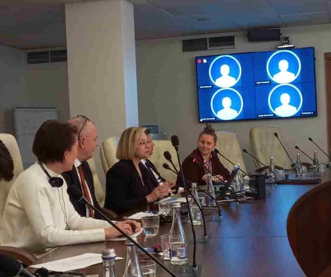 Antonella Vassallo, Managing Director, IOI HQ (3rd from left)