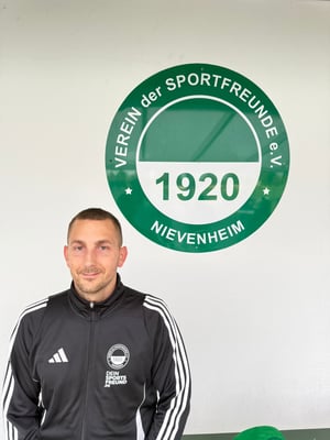 Maik Knez (Torwart-Trainer)